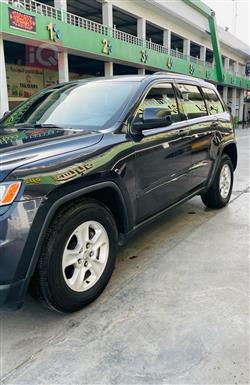 جیپ گراند شیرۆکی